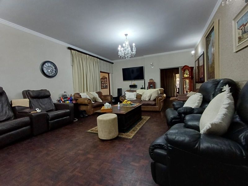 House For Sale in Stilfontein Ext 4 - Photo 3