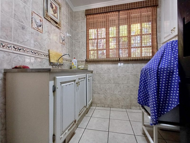 House For Sale in Stilfontein Ext 4 - Photo 7