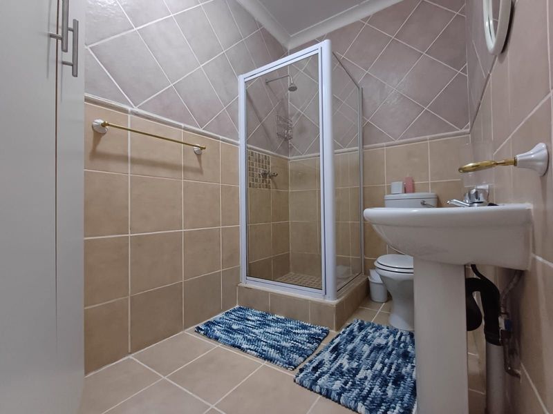 Guest House For Sale in Irene Park - Photo 7