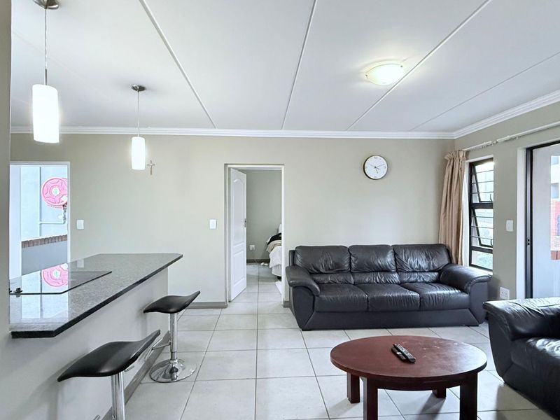 Apartment For Sale in Amberfield - Photo 5