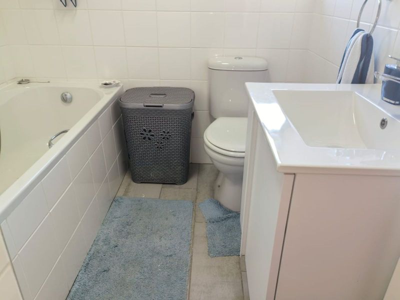 Townhouse For Sale in Dana Bay - Photo 9