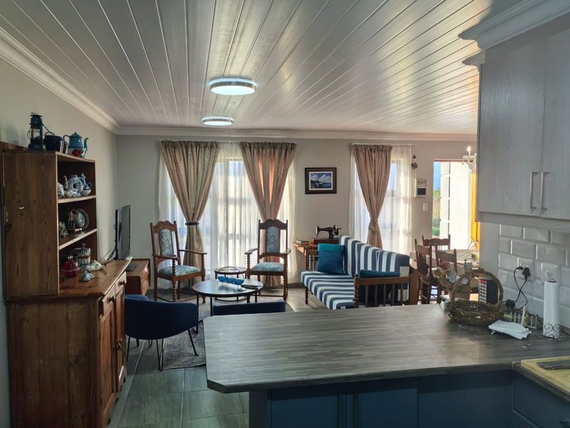 Townhouse For Sale in Dana Bay - Photo 5