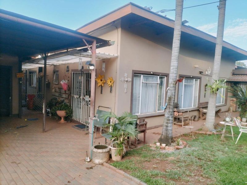 House For Sale in Danville - Photo 2