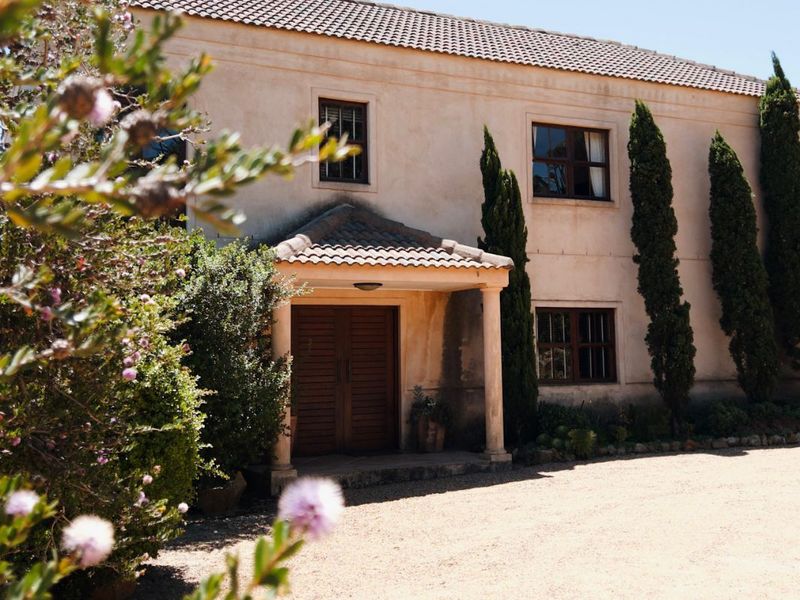 House For Sale in High Riding Country Estate - Photo 5