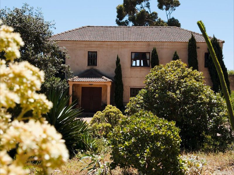 House For Sale in High Riding Country Estate - Photo 2