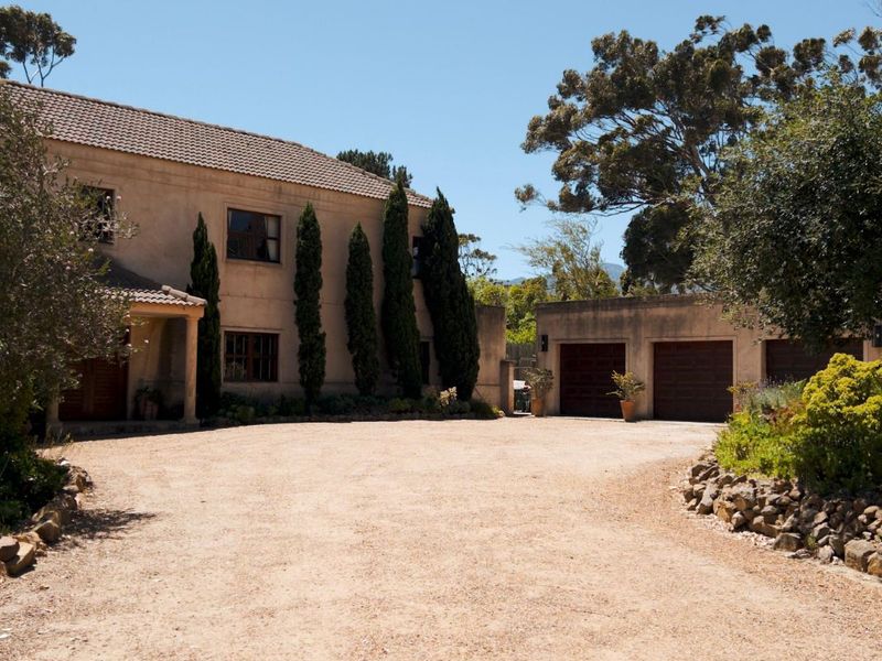 House For Sale in High Riding Country Estate - Photo 4