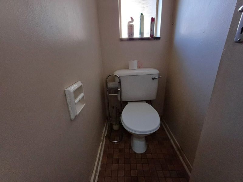 House For Sale in Orkney Central - Photo 10