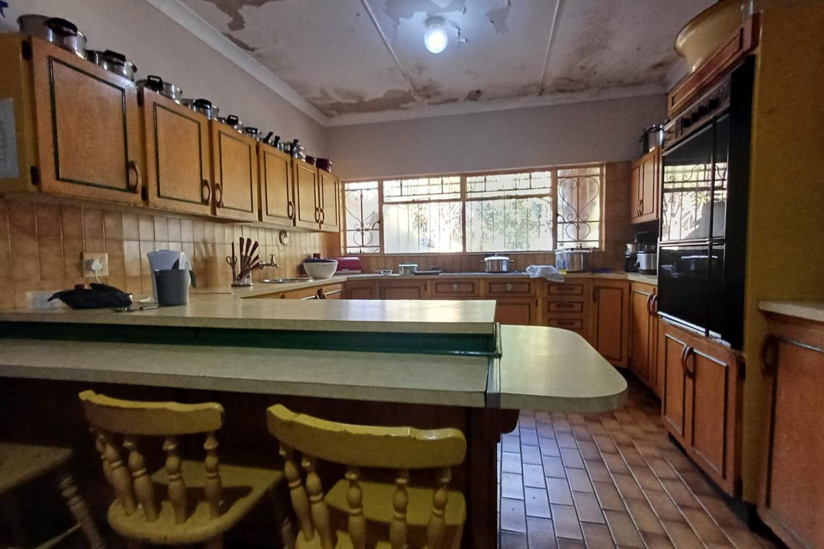 House For Sale in Orkney Central - Photo 4