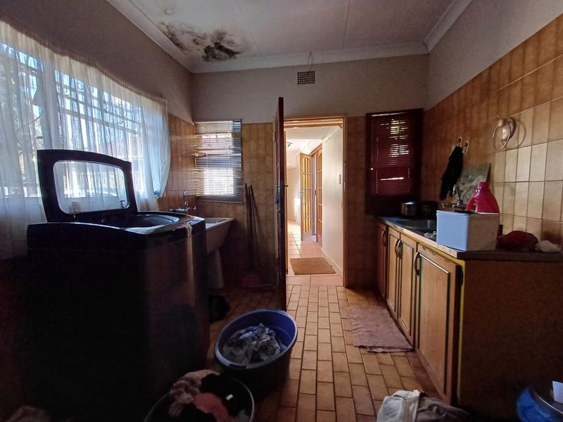 House For Sale in Orkney Central - Photo 5