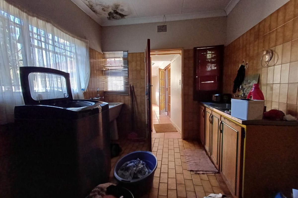 House For Sale in Orkney Central - Photo 5