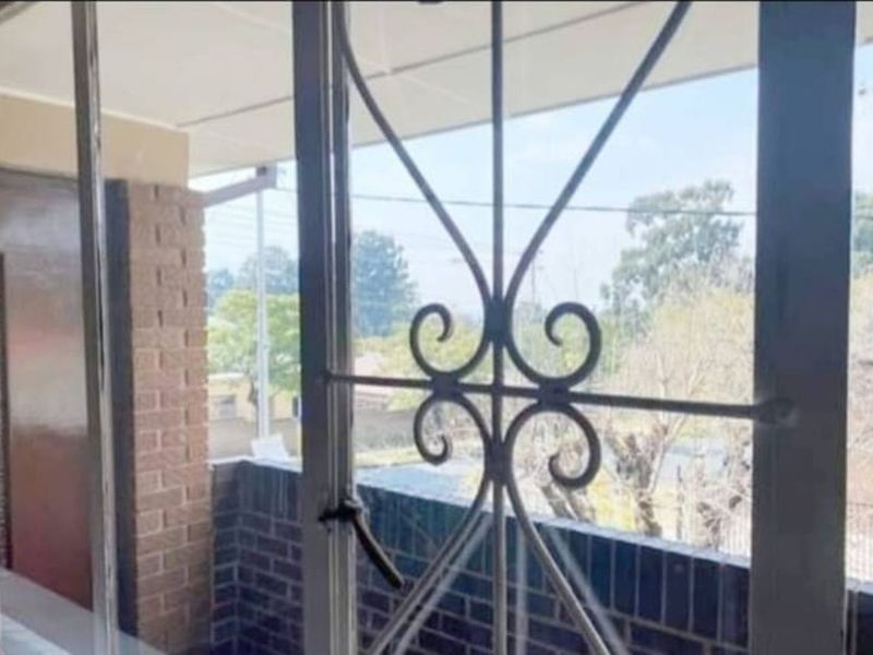 Apartment For Sale in Rosettenville - Photo 9