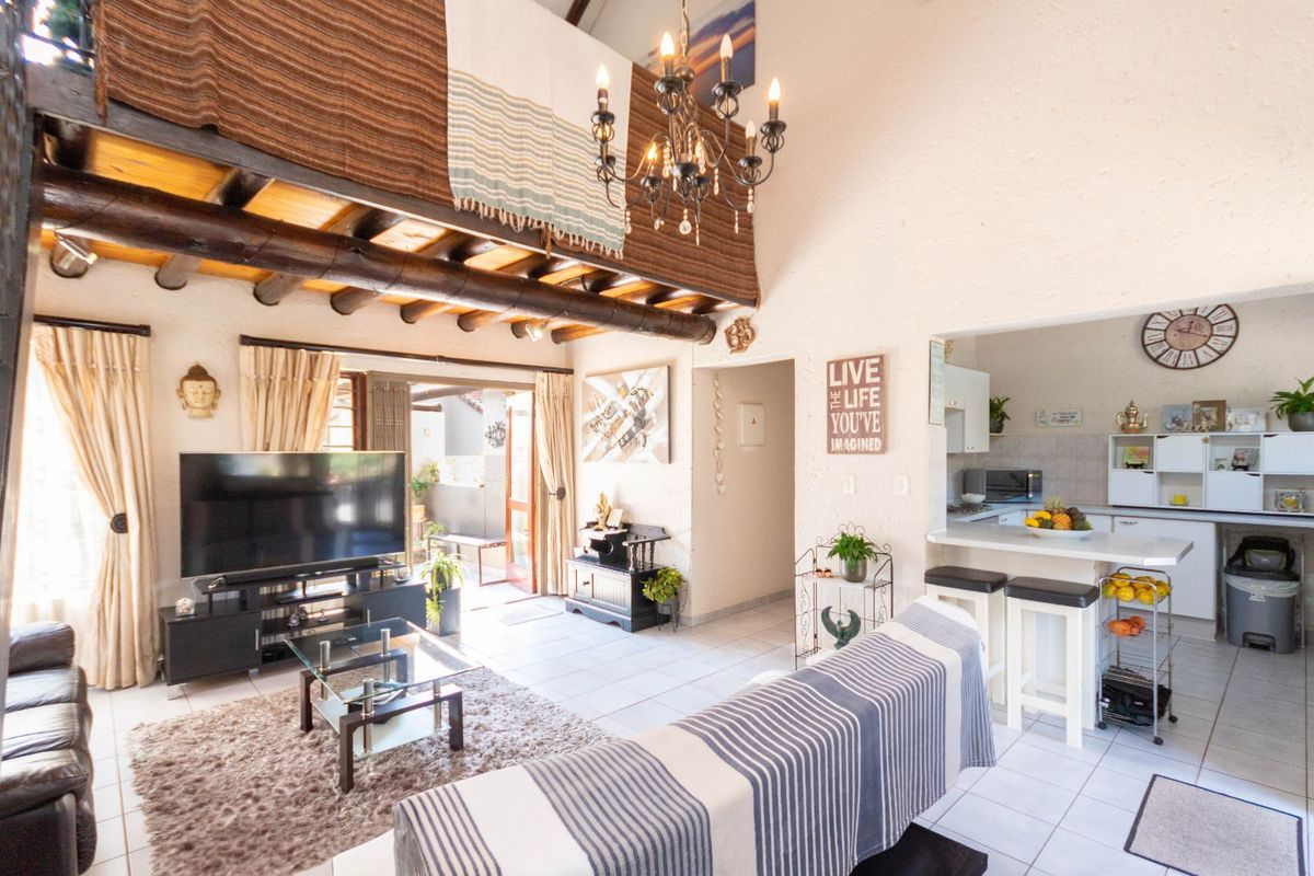 Apartment For Sale in Paulshof - Photo 5