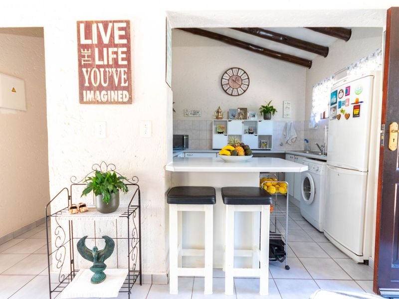 Apartment For Sale in Paulshof - Photo 10