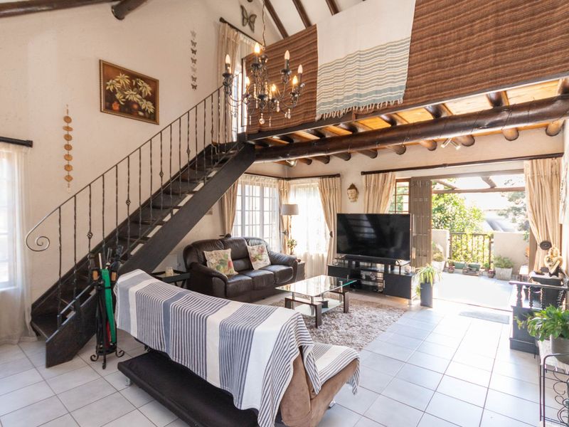 Apartment For Sale in Paulshof - Photo 4