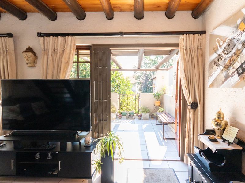 Apartment For Sale in Paulshof - Photo 7