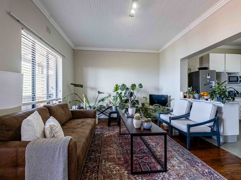 Apartment For Sale in Richmond Hill - Photo 3