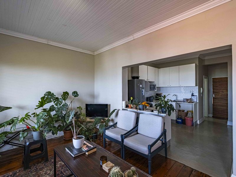 Apartment For Sale in Richmond Hill - Photo 4