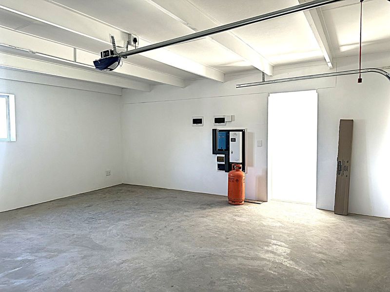 Townhouse For Sale in Mooikloof Country Estate - Photo 6