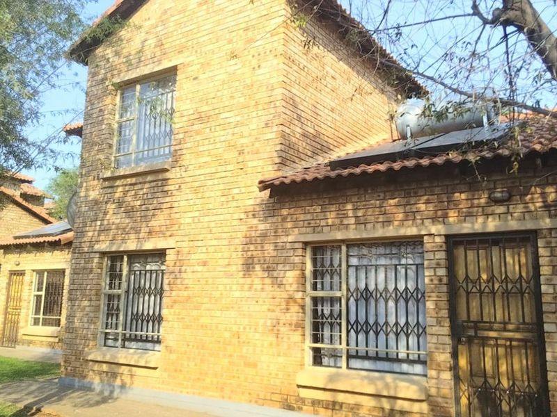 House For Sale in Dawn Park - Photo 3