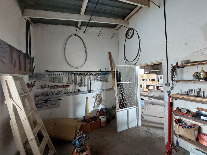 Industrial To Rent in Graaff-Reinet Central - Photo 9