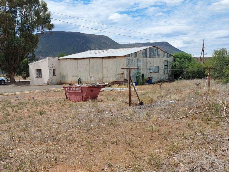 Industrial To Rent in Graaff-Reinet Central - Photo 2