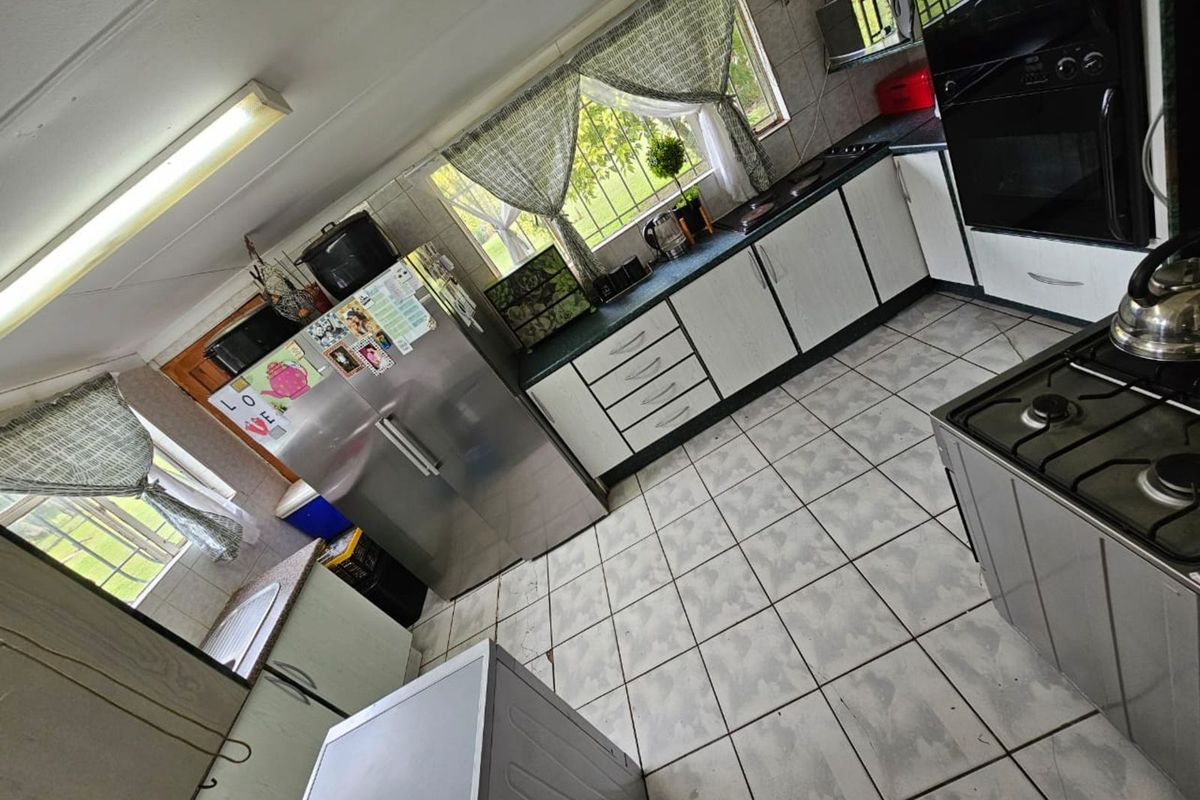 House For Sale in Lewzene Estate - Photo 4