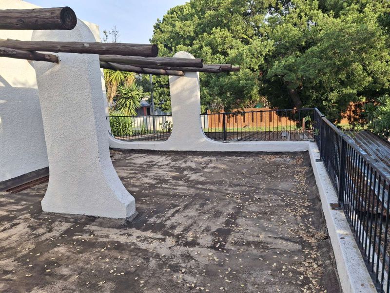 House For Sale in Dorandia - Photo 2