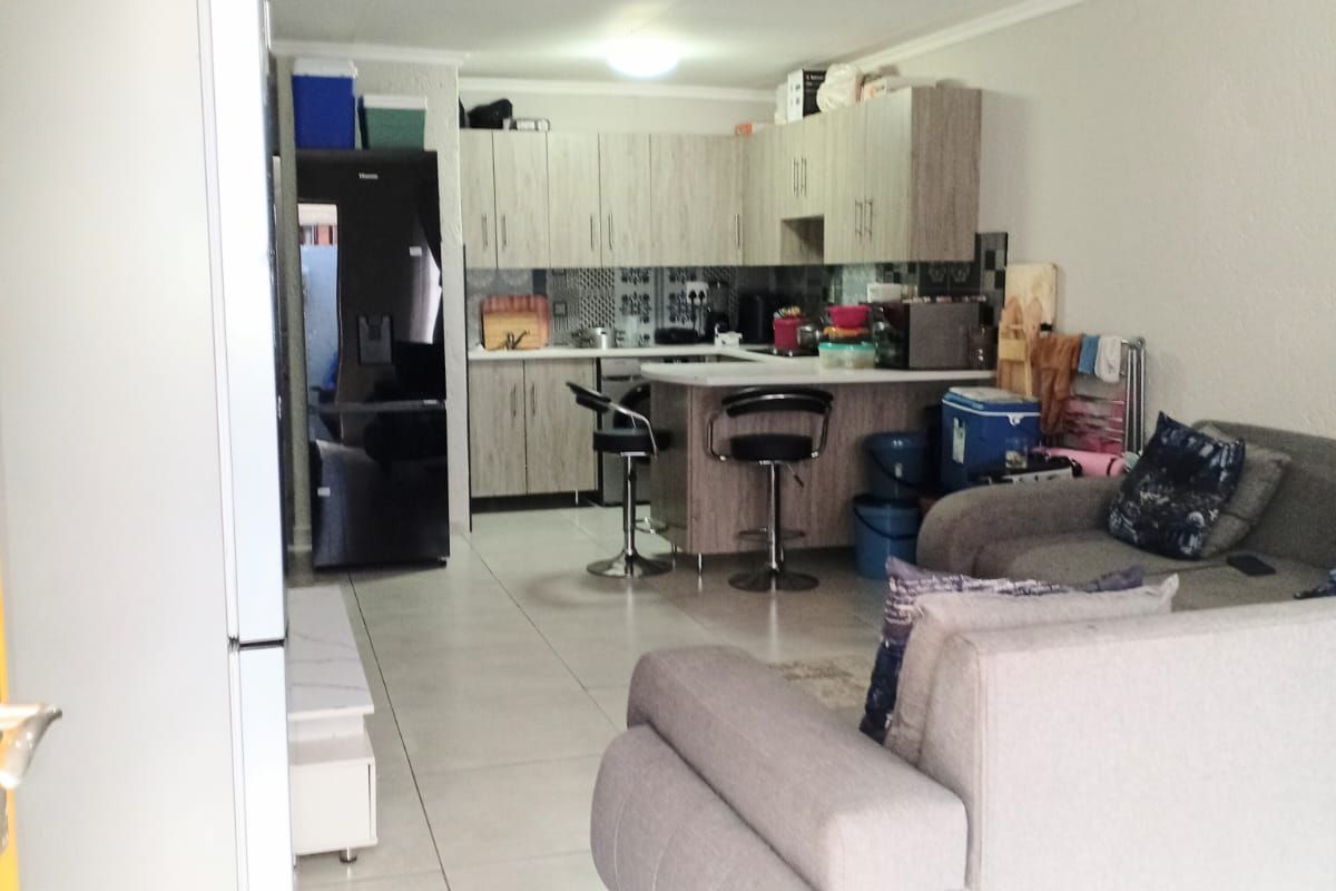 Townhouse For Sale in Florida - Photo 3