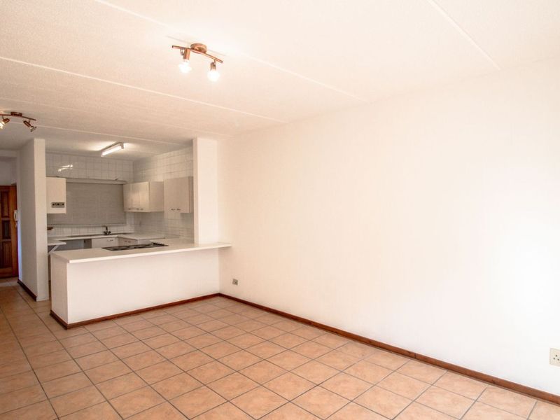 Apartment For Sale in Fourways - Photo 6
