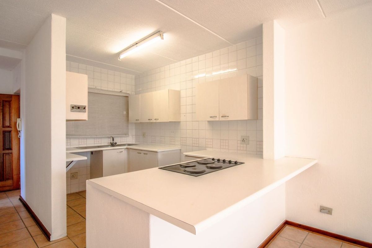 Apartment For Sale in Fourways - Photo 2