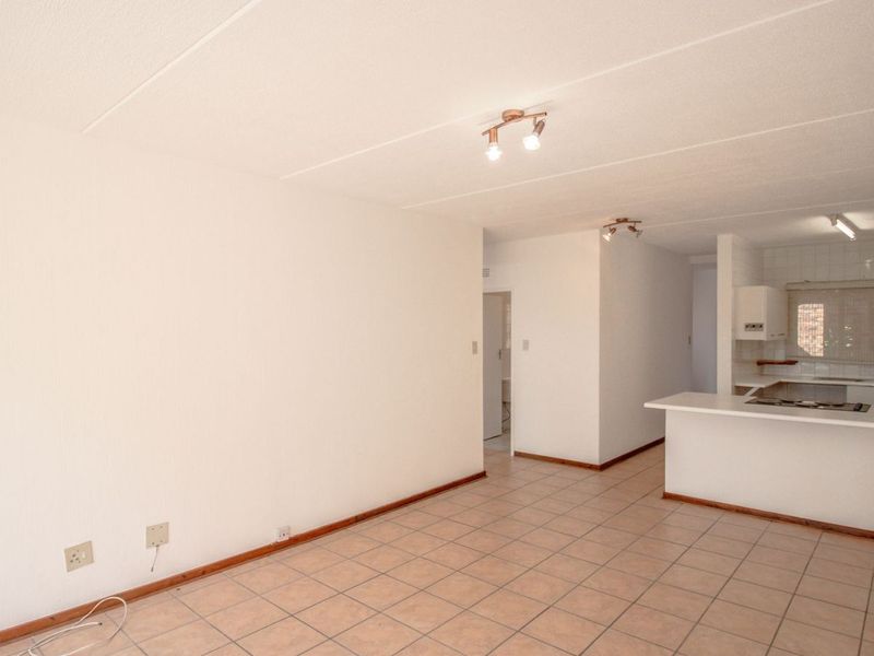 Apartment For Sale in Fourways - Photo 8