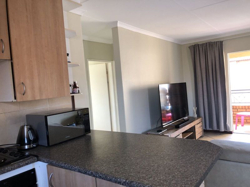 Apartment For Sale in Karenpark - Photo 3