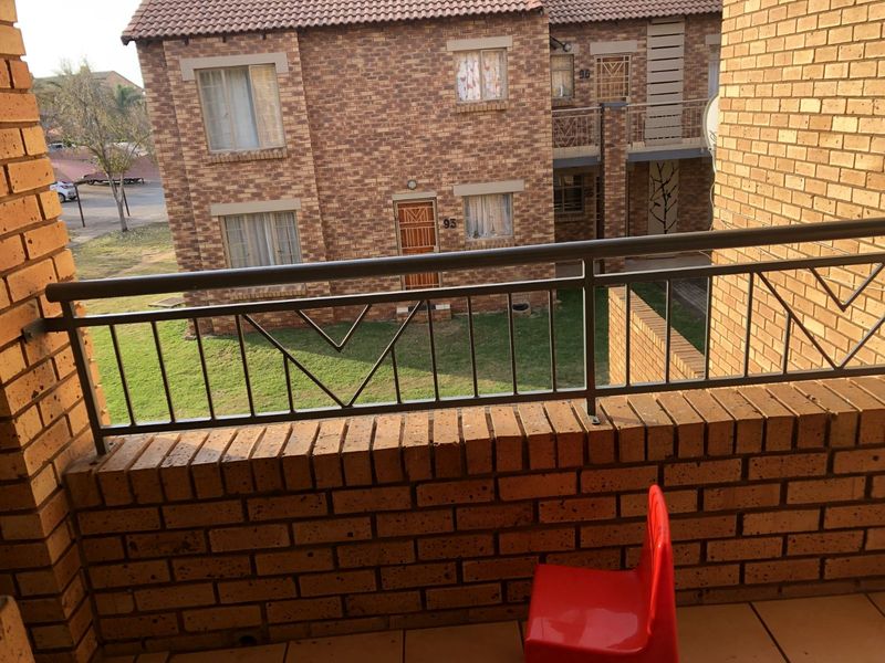 Apartment For Sale in Karenpark - Photo 5