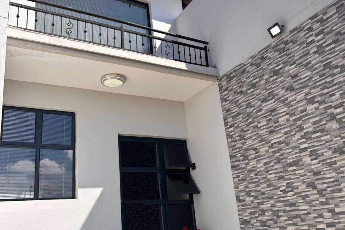 House For Sale in Bendor - Photo 4