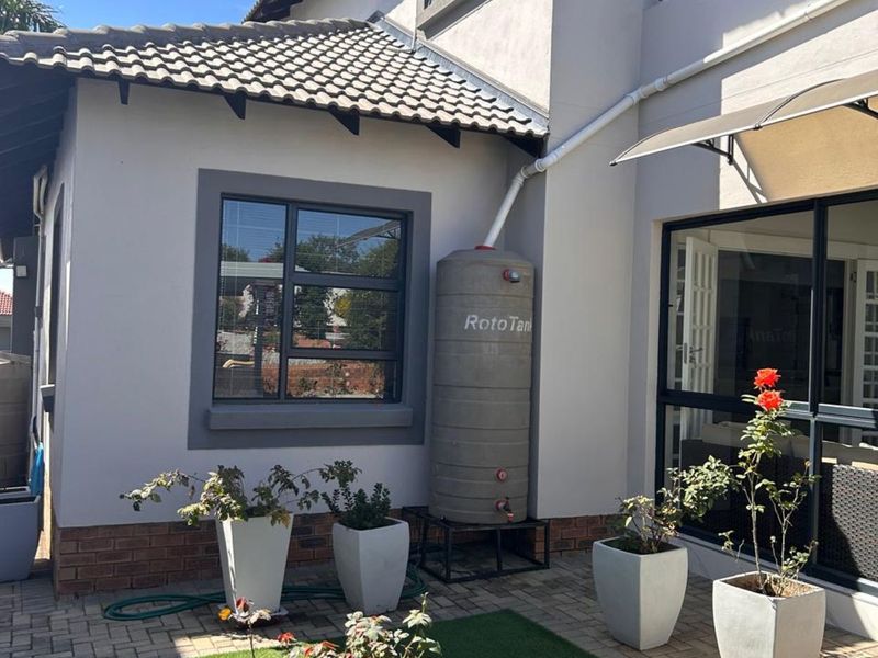 House For Sale in Bendor - Photo 3