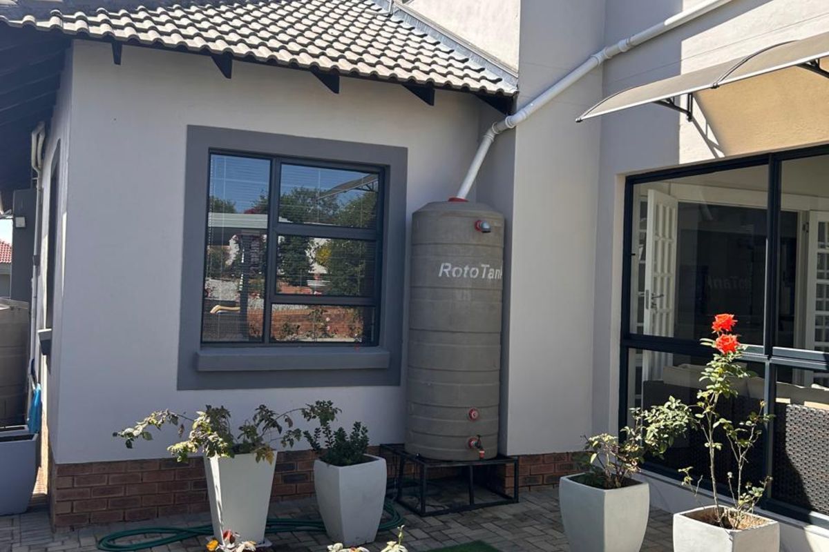 House For Sale in Bendor - Photo 3