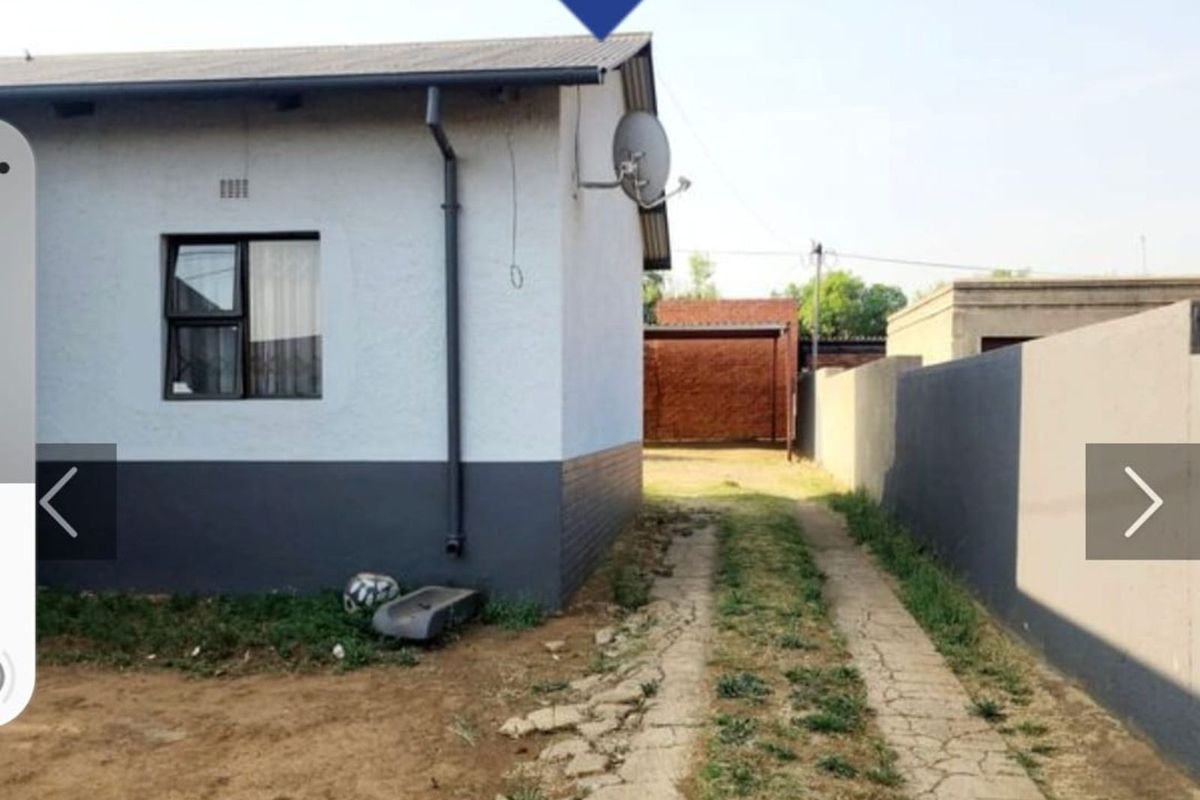 House For Sale in Danville - Photo 4