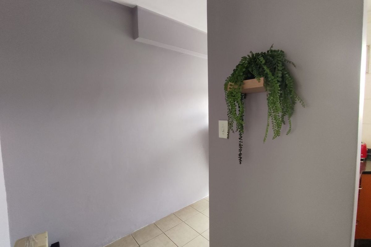 Apartment For Sale in Musgrave - Photo 2