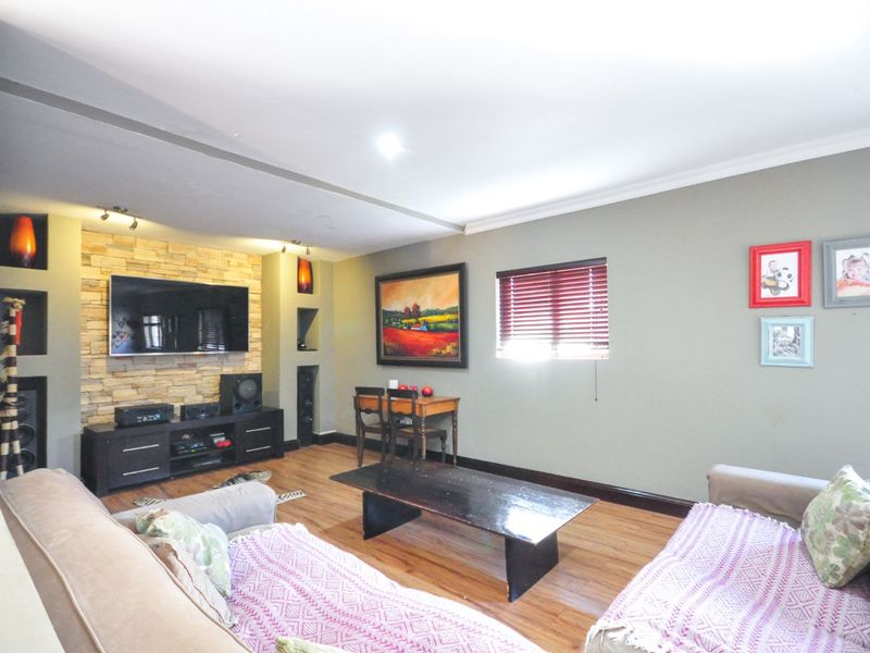 House For Sale in The Wilds - Photo 5