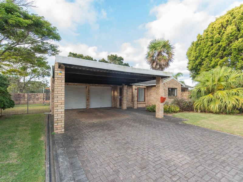 Townhouse For Sale in Lorraine - Photo 2