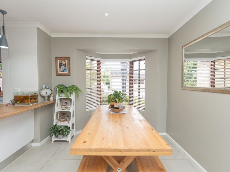 Townhouse For Sale in Lorraine - Photo 6