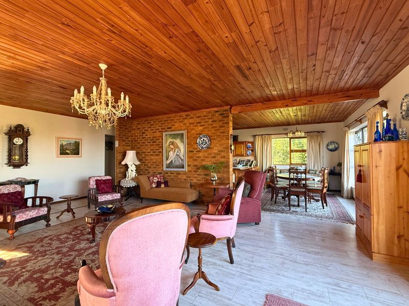 House For Sale in Kleinbaai - Photo 8