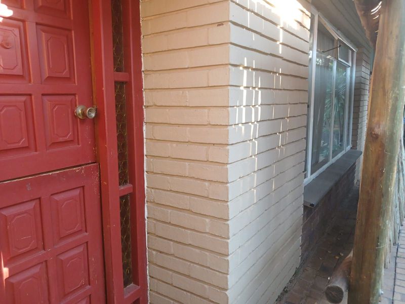 House For Sale in Adamayview - Photo 4