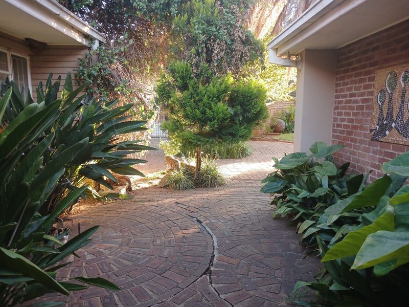 House For Sale in Adamayview - Photo 3