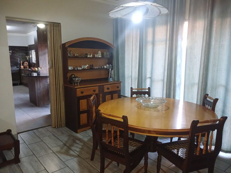 House For Sale in Adamayview - Photo 7