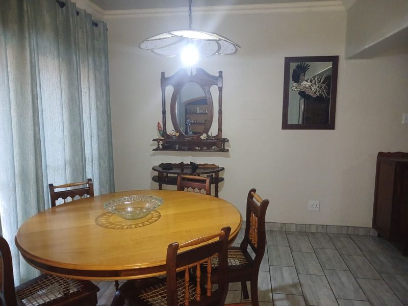 House For Sale in Adamayview - Photo 6