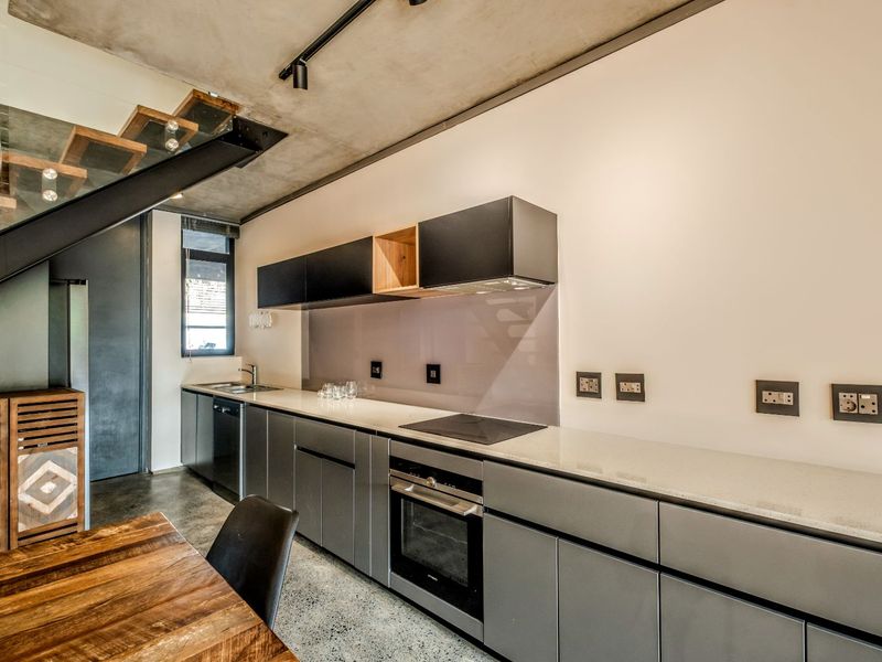 Townhouse For Sale in Alphen Park - Photo 10