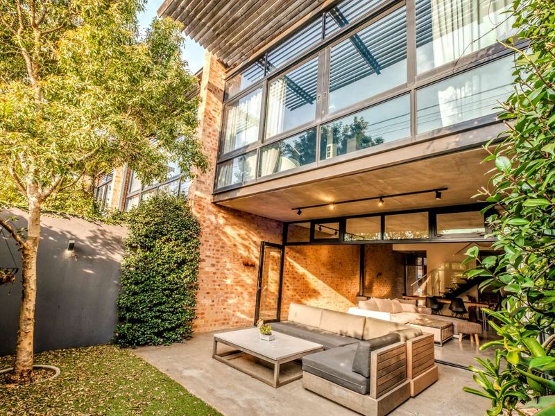 Townhouse For Sale in Alphen Park - Photo 3