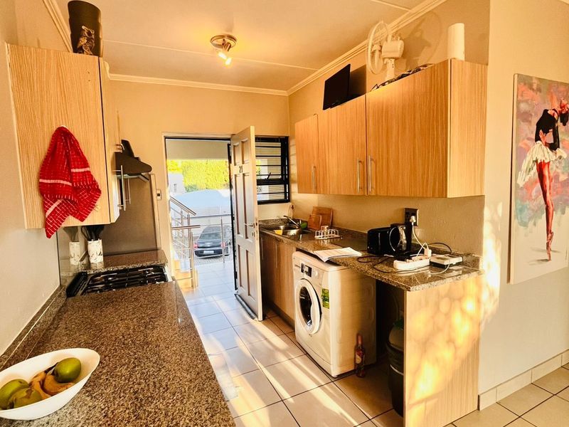 Apartment For Sale in Beverley - Photo 4