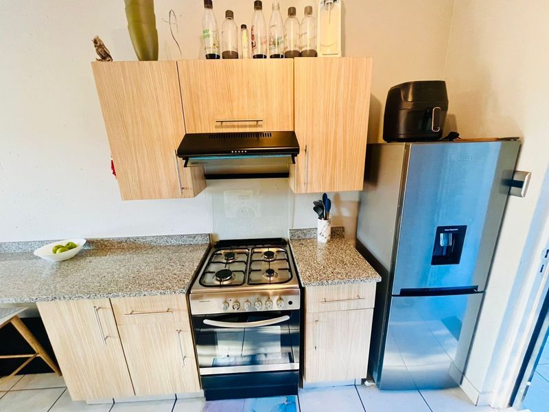 Apartment For Sale in Beverley - Photo 6